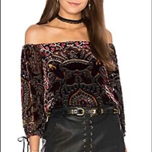 Alice + Olivia Alecia Baroque Burnout Velvet Paisley Off Shoulder Blouse Black L